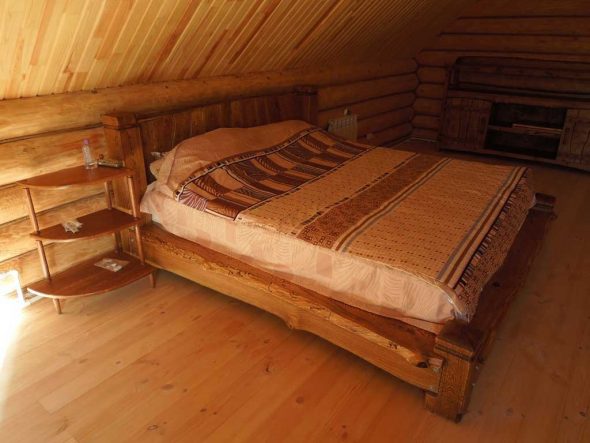 Letti in legno massello