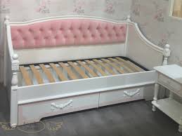 Divano letto dritto con due cassetti o un posto letto