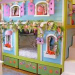 Letto a castello-casa per ragazze