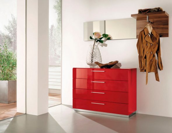 cassettiera rossa