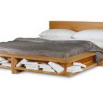 Letto matrimoniale in legno massello
