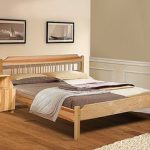 Letto in pino su misura