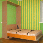 Letto sollevabile all'interno