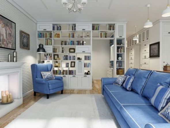 Mobili blu nell'interno del soggiorno
