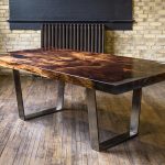 Tavolo in legno e resina epossidica
