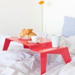 tavolo della colazione rosso
