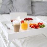 tavolo per la colazione con lati