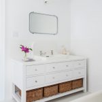 mobiletto del lavabo