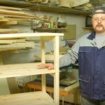Si consiglia di utilizzare gambe per mobili con ruote come gambe per il futuro scaffale.