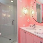 mirror design in bathroom