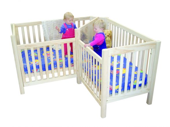 letto singolo in legno bianco