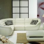divano angolare bianco