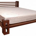 Letto matrimoniale in pino