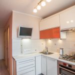 mobili da cucina luminosi