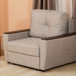 poltrona letto grigia