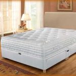 materasso per letto in legno