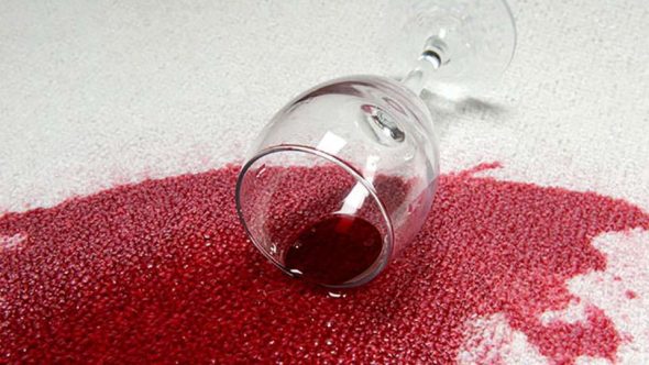 razlito vino