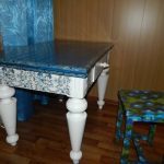 restauro di un tavolo antico