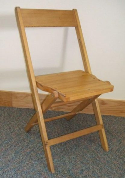 realizzare una sedia pieghevole in legno con schienale