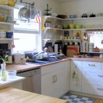 mensole angolari in cucina