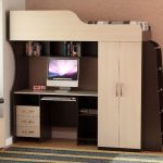 letto a castello con tavolo