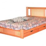 Letto matrimoniale Laurel in legno massello