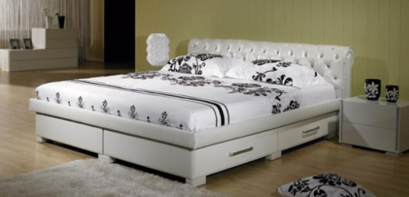 Letto matrimoniale con cassetti: utilizzo efficiente dello spazio in camera da letto