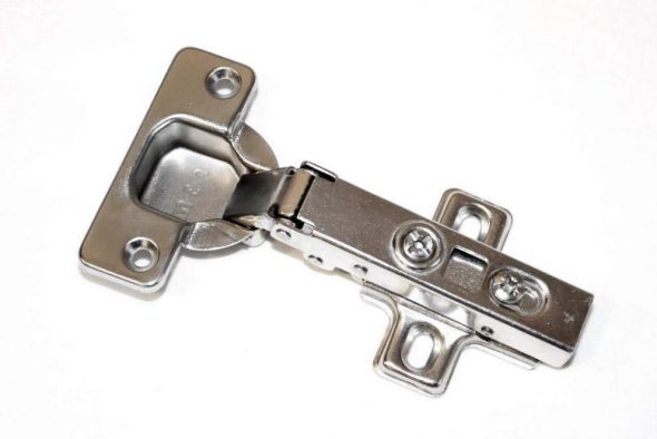 Qualità e affidabilità degli accessori per mobili