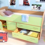 Letto a soppalco con cassetti