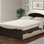 Letto matrimoniale con cassetti senza pediera 1600