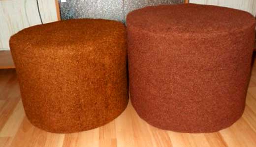 Pouf rotondo realizzato con bottiglie di plastica