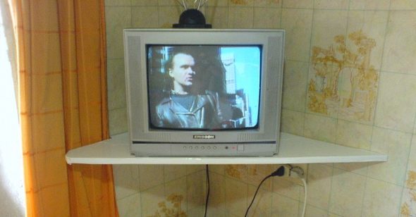 Mensola TV fai da te