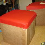 Pouf quadrato elegante con le tue mani