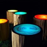 Tavoli di legno luminosi