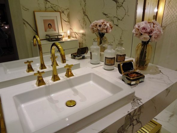 specchio del bagno