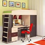 letto a soppalco con zona lavoro