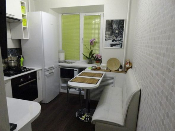 mobili per la disposizione di piccole cucine