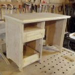 scrivania in legno