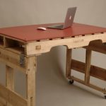 Scrivania fai da te con pallet