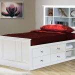 pratico letto per bambini con cassetti