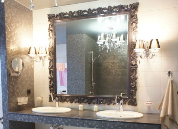 specchio del bagno