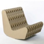 Bellissima sedia in cartone