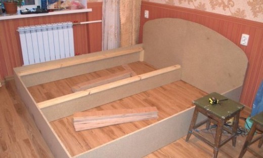 Letto matrimoniale in truciolato fai da te foto