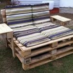 Metodologia per realizzare un divano in pallet