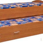 Letto estraibile in truciolare