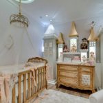 Mobili in legno per bambini per principesse