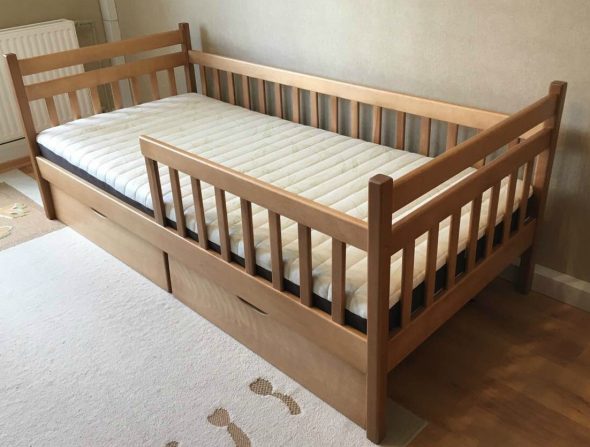 Letto per bambini in faggio