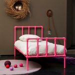 Culla per bambina realizzata in tubi di polipropilene