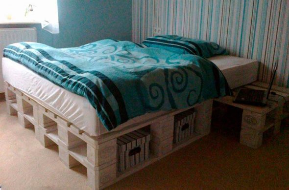 Letto nei toni del turchese