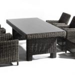 mobili in rattan artificiale